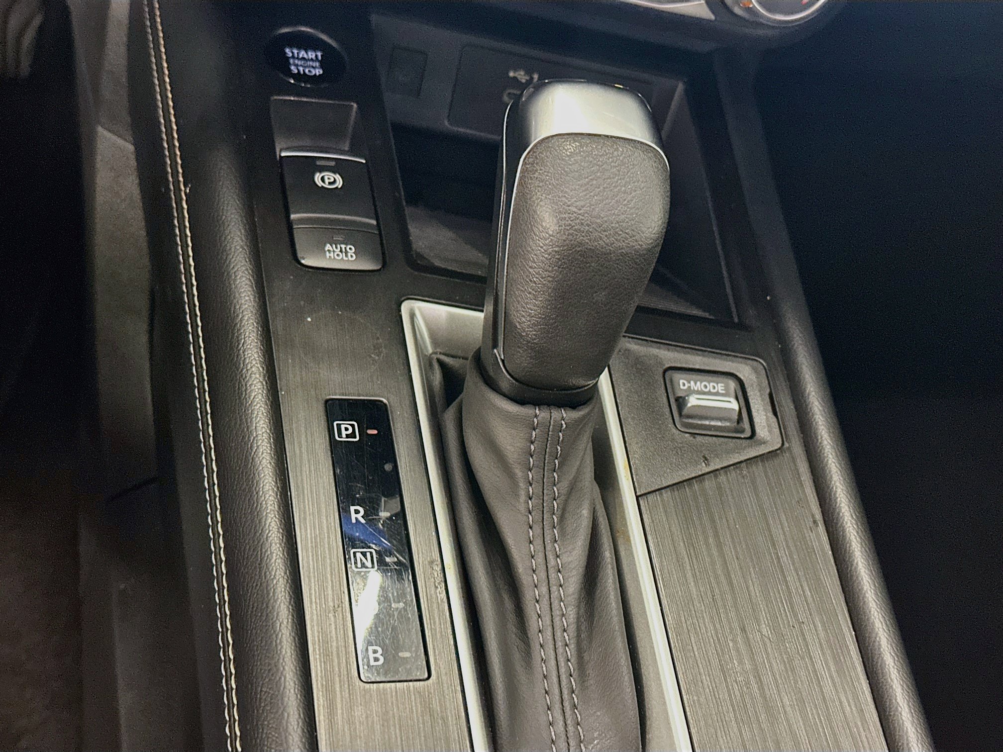 Used 2025 Nissan Kicks SV AWD/4WD image 24