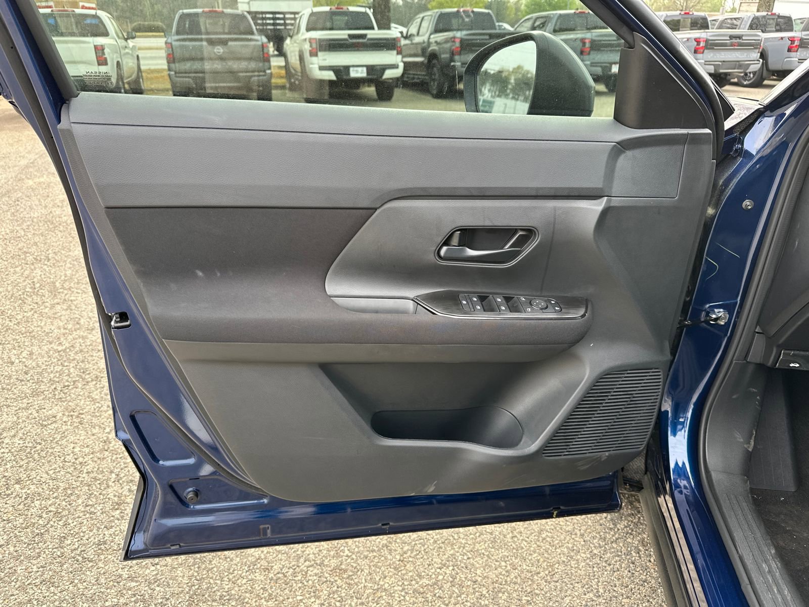 New 2026 Nissan Kicks S image 8