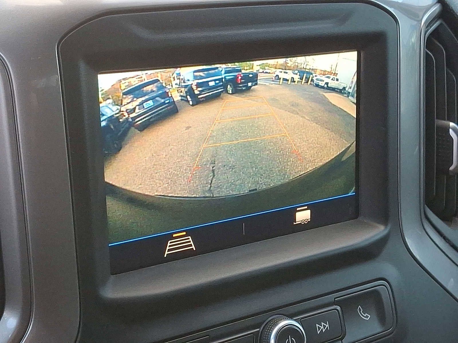 Used 2021 Chevrolet Silverado 1500 Custom Trail Boss w/ Midnight Edition image 17