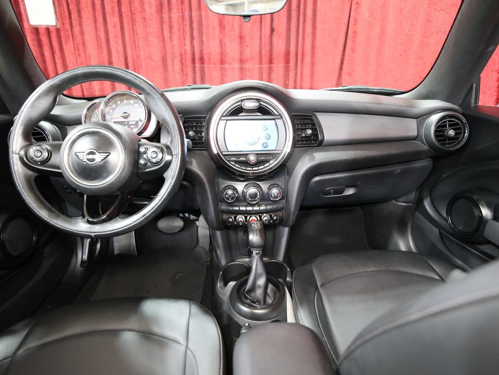 Used 2019 MINI Cooper Convertible w/ Signature Upholstery Package FWD image 15