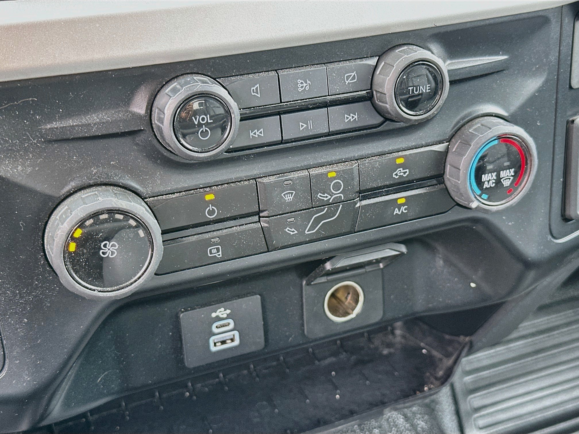 Used 2024 Ford F250 XL AWD/4WD image 23
