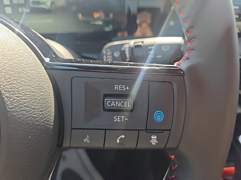 New 2026 Nissan Kicks SR w/ Cold Weather Package image 17