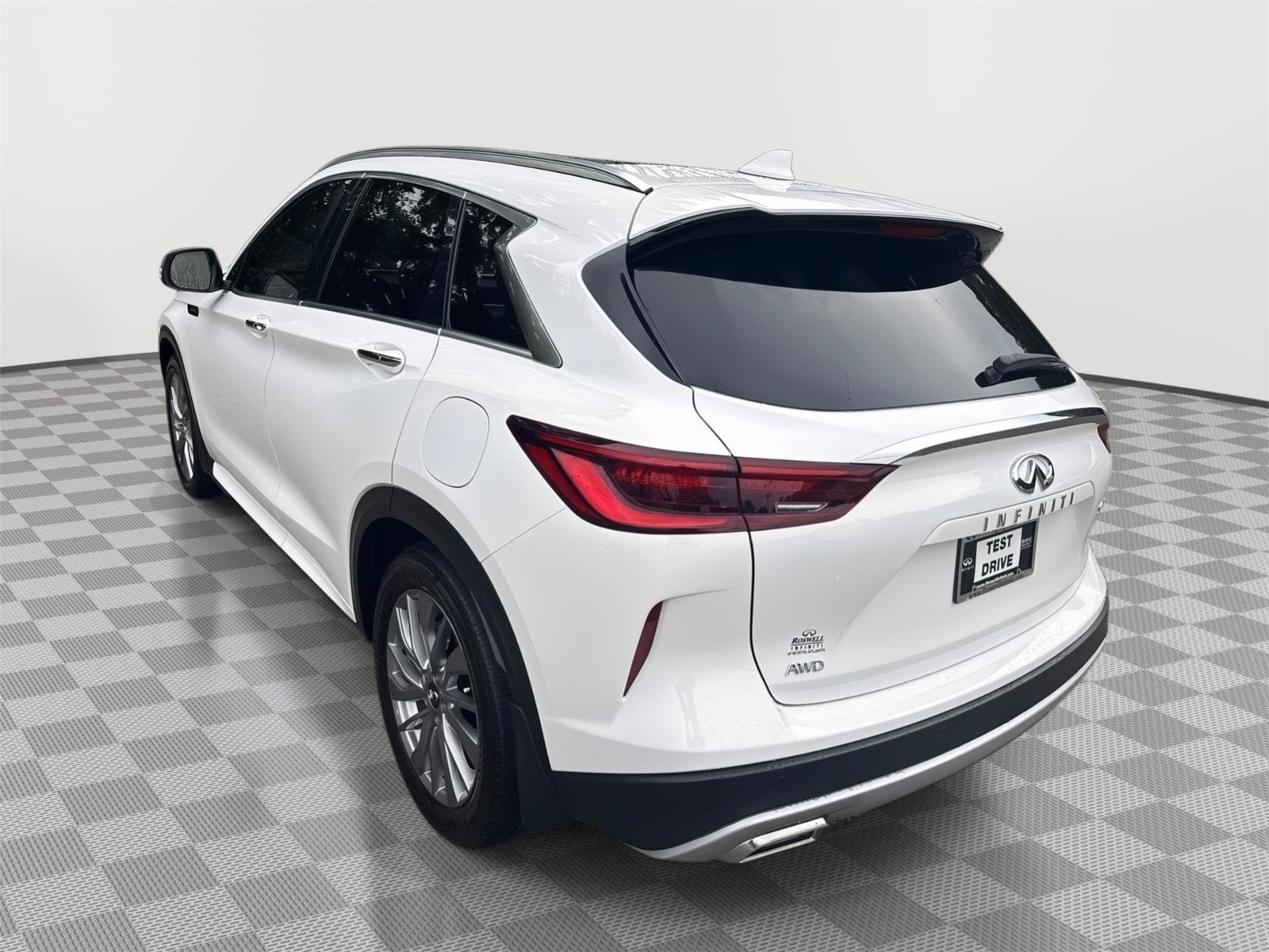 Used 2025 INFINITI QX50 Luxe AWD/4WD image 8