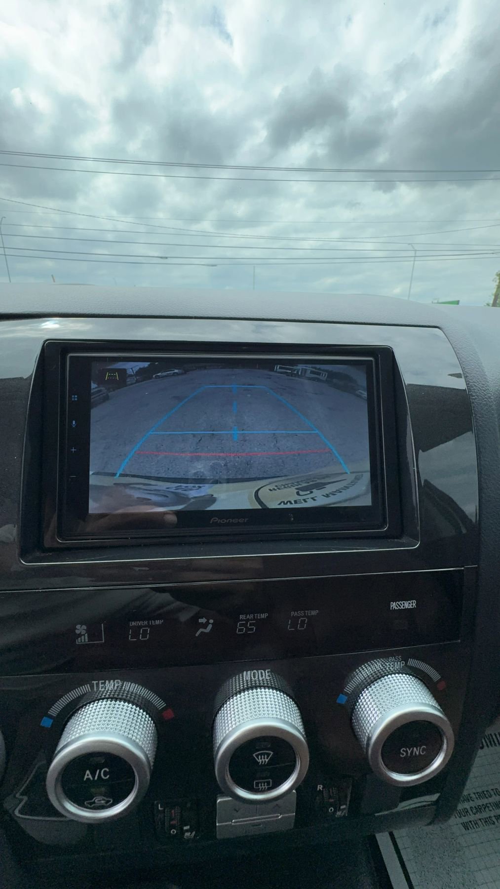 Used 2014 Toyota Sequoia Platinum RWD image 21