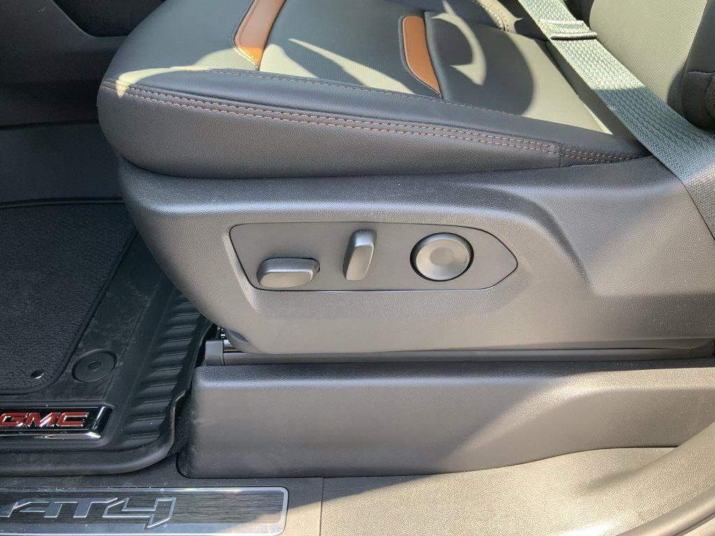 New 2026 GMC Sierra 2500 AT4 w/ AT4 Premium Plus Package image 33