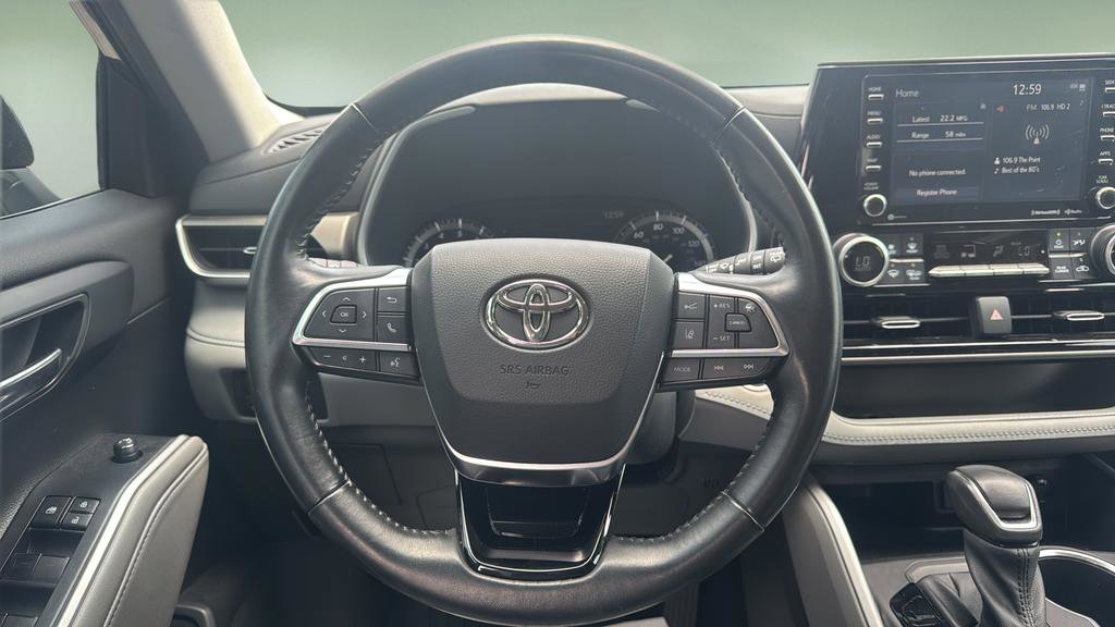Used 2020 Toyota Highlander XLE FWD image 14