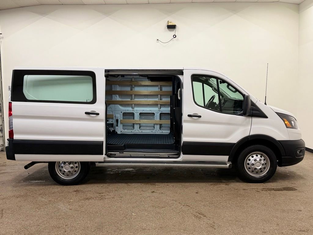 Used 2024 Ford Transit 250 Low Roof AWD w/ Exterior Upgrade Package image 10
