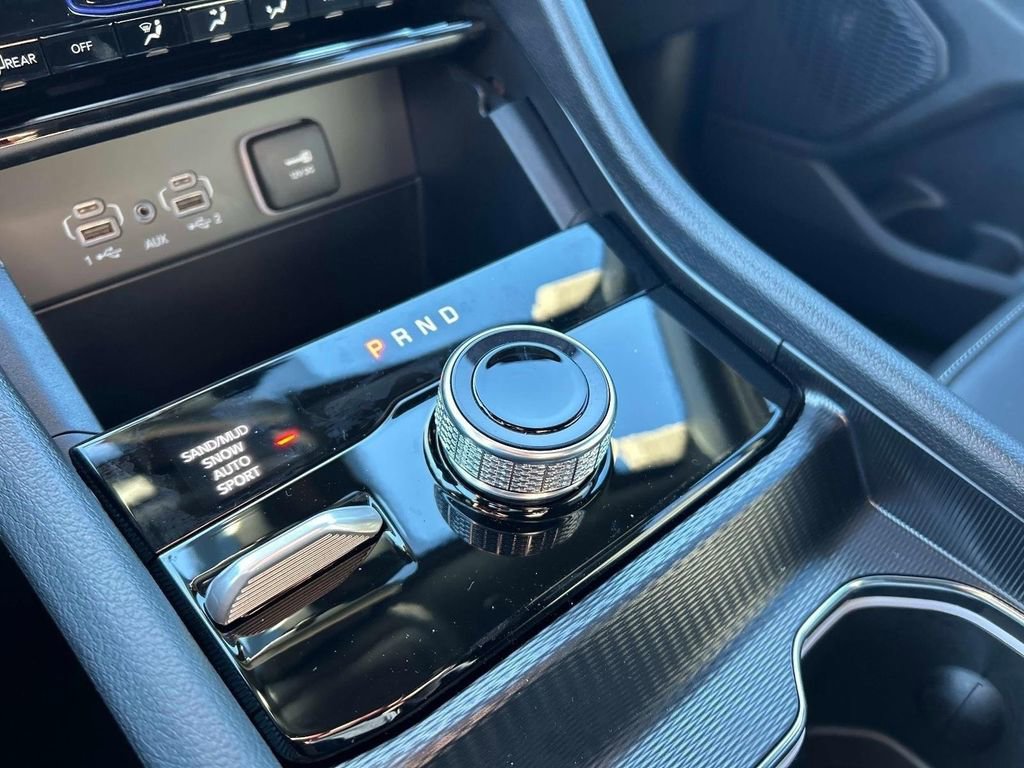 New 2025 Jeep Grand Cherokee Limited image 12