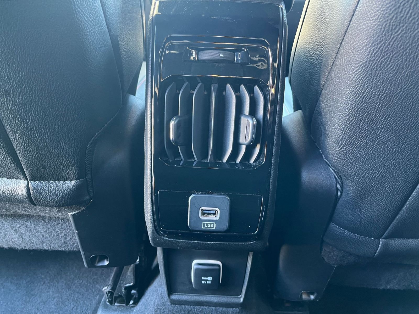 Used 2025 Jeep Compass Trailhawk image 23