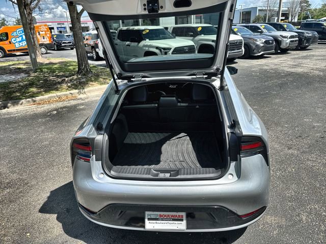 Used 2024 Toyota Prius XLE image 31