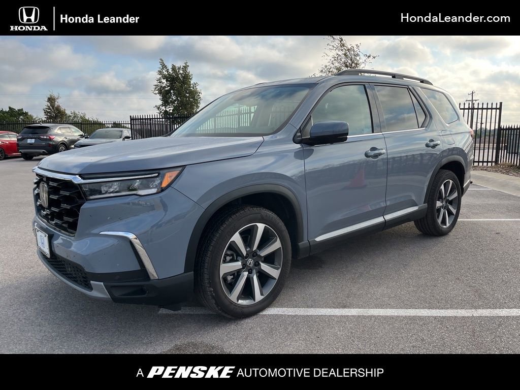 Used 2025 Honda Pilot Elite