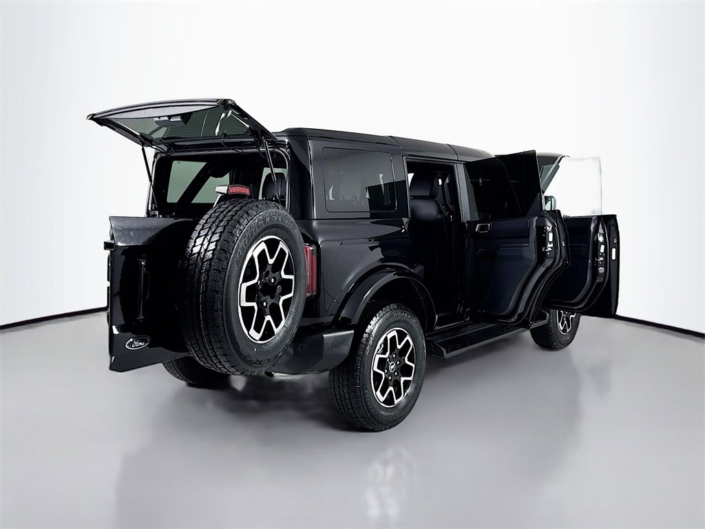 Used 2025 Ford Bronco Outer Banks image 26