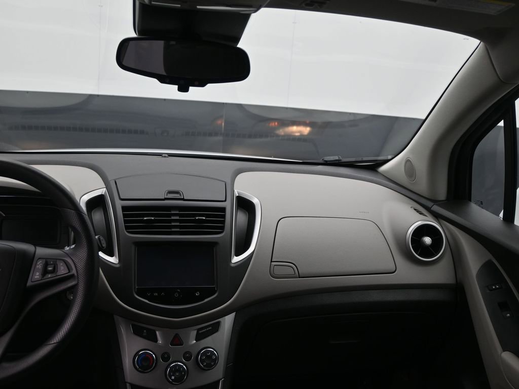 Used 2016 Chevrolet Trax LT FWD image 15