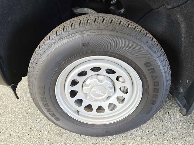 Used 2024 Chevrolet Silverado 1500 W/T w/ WT Value Package image 16