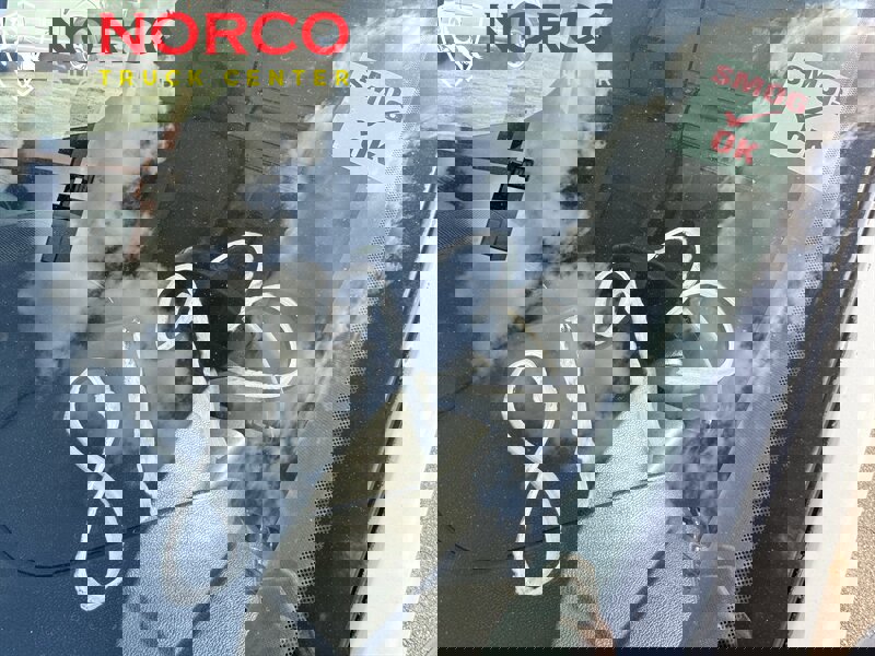 Used 2016 Ford Transit Connect XL image 32