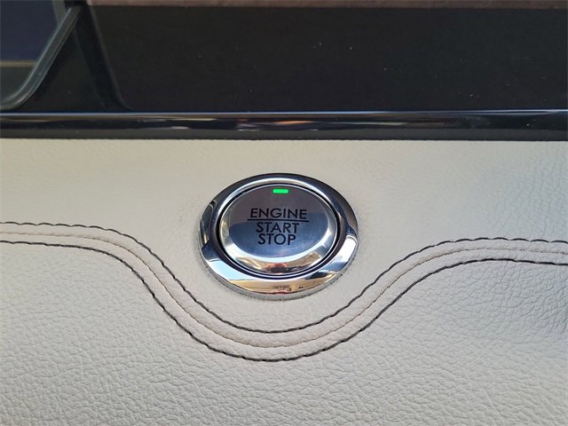 Used 2020 Lincoln Navigator Reserve w/ Luxury Package image 17