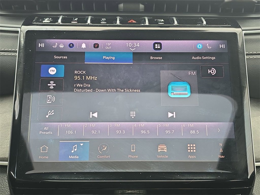 Used 2025 Jeep Grand Cherokee Limited w/ Black Appearance Package image 13