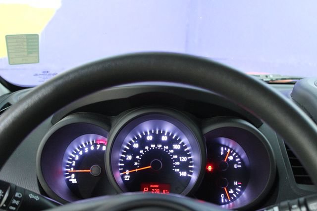 Used 2013 Kia Soul FWD image 19