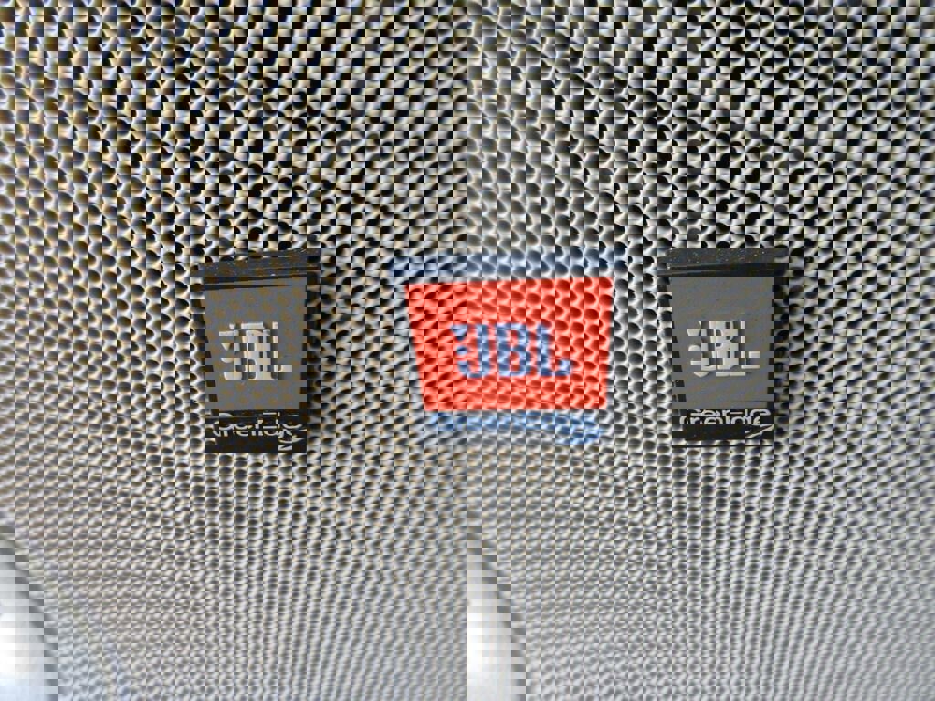 Used 2017 Toyota Highlander Limited image 23