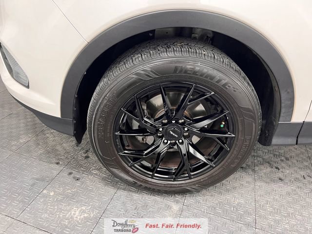 Used 2019 Ford Escape SE FWD image 18