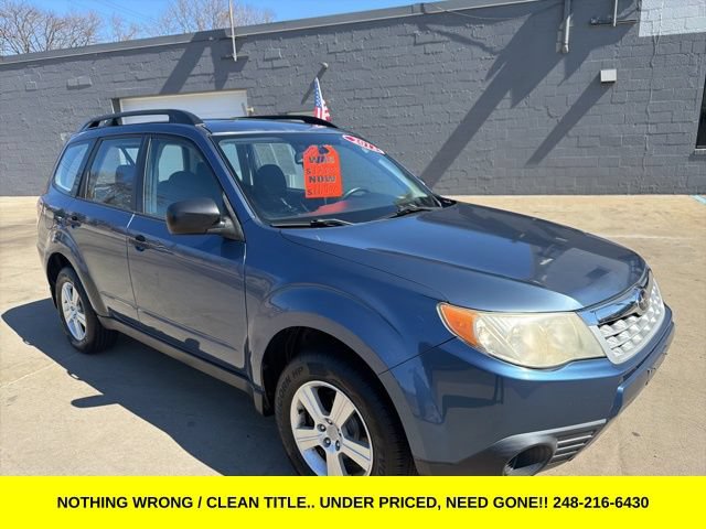 Used 2012 Subaru Forester 2.5X w/ Popular Pkg 3 AWD/4WD image 2
