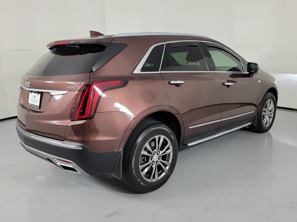 Certified 2022 Cadillac XT5 Premium Luxury w/ Technology Package FWD image 4