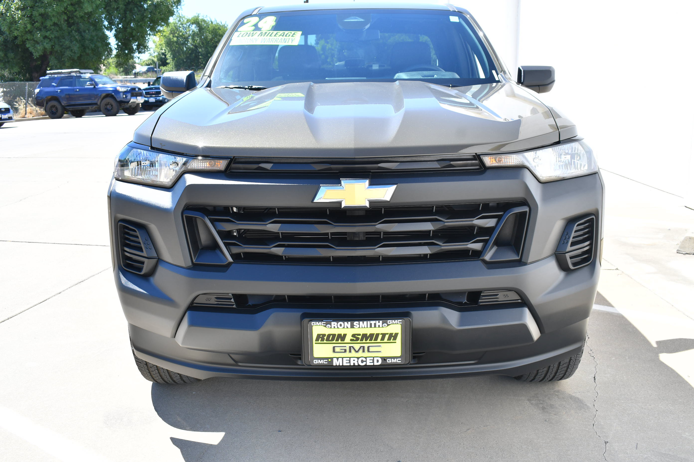 Used 2024 Chevrolet Colorado W/T RWD image 3