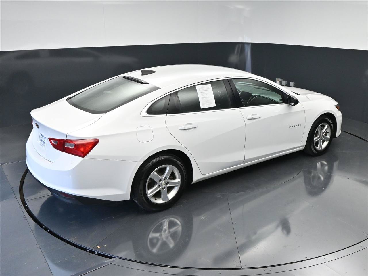 Used 2020 Chevrolet Malibu LS FWD image 23