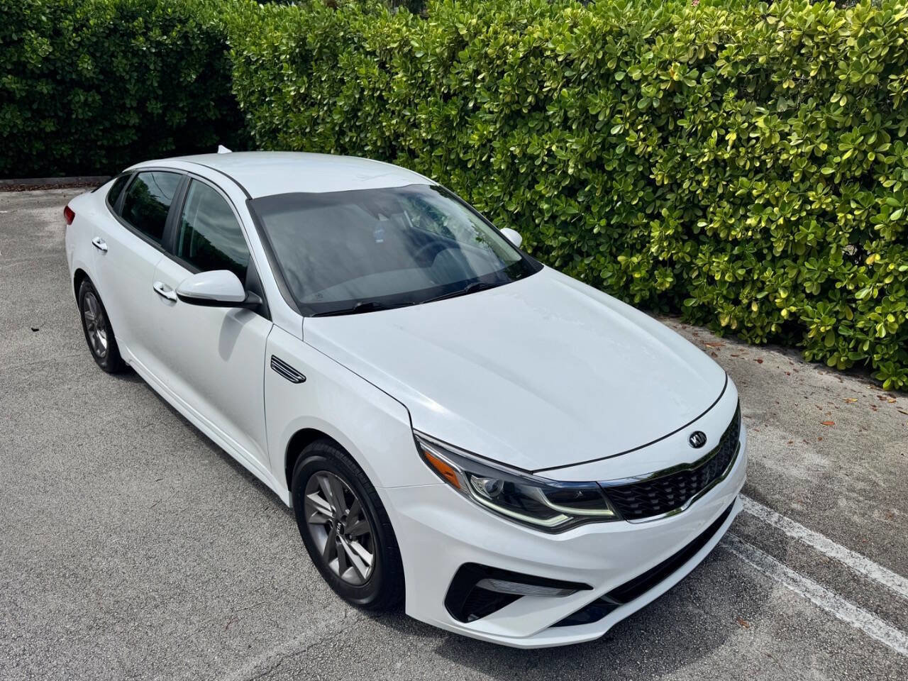Used 2020 Kia Optima LX FWD image 3