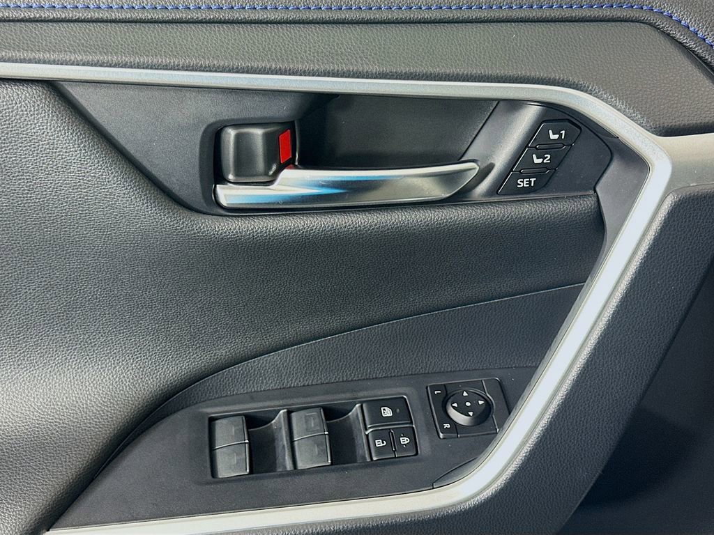 Used 2024 Toyota RAV4 XSE image 17