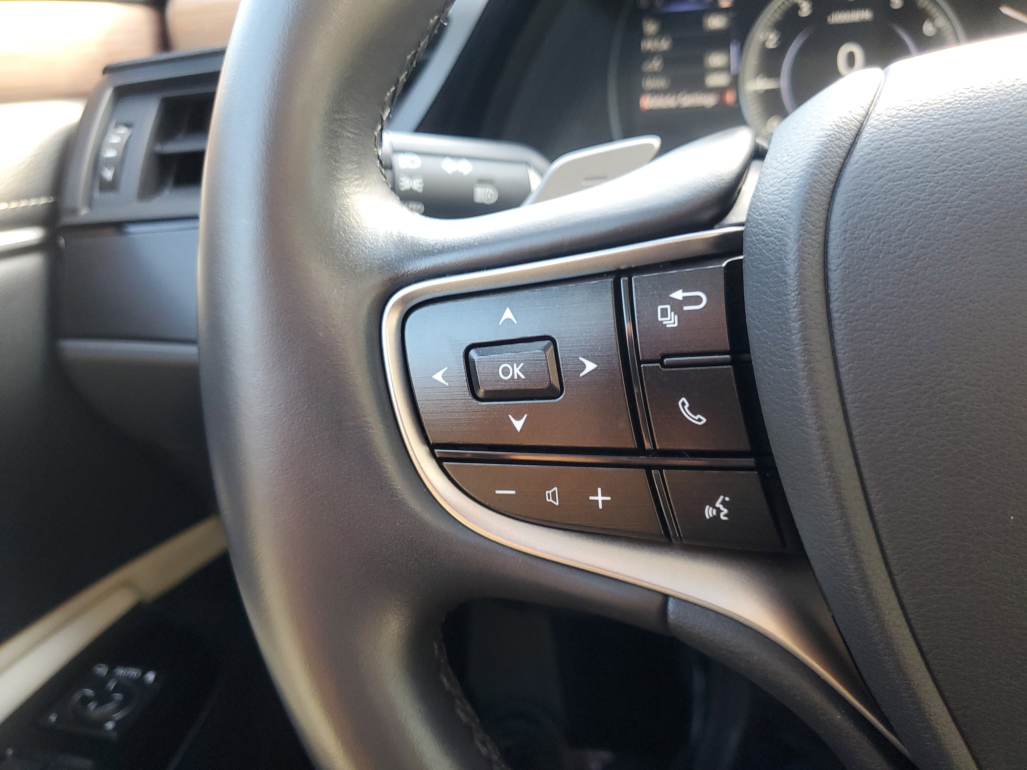 Certified 2025 Lexus ES 350 w/ Premium Package image 27