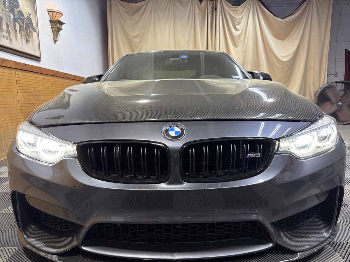 Used 2018 BMW M3 image 3