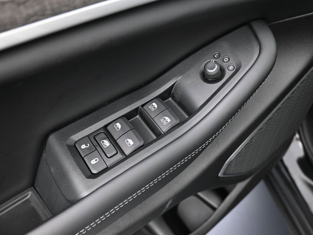New 2026 Jeep Grand Cherokee Limited w/ Limited Altitude Package RWD image 18