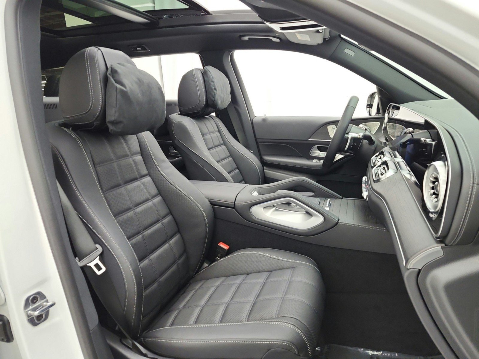 New 2027 Mercedes-Benz GLS 450 4MATIC image 15