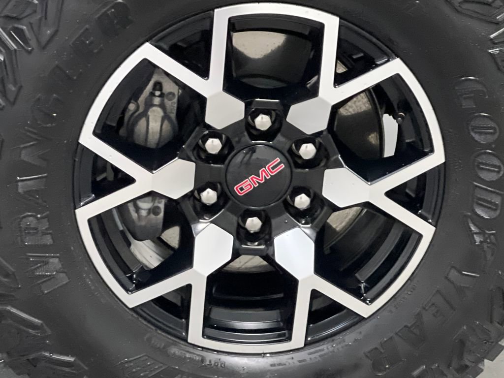 Used 2024 GMC Canyon AT4X image 63