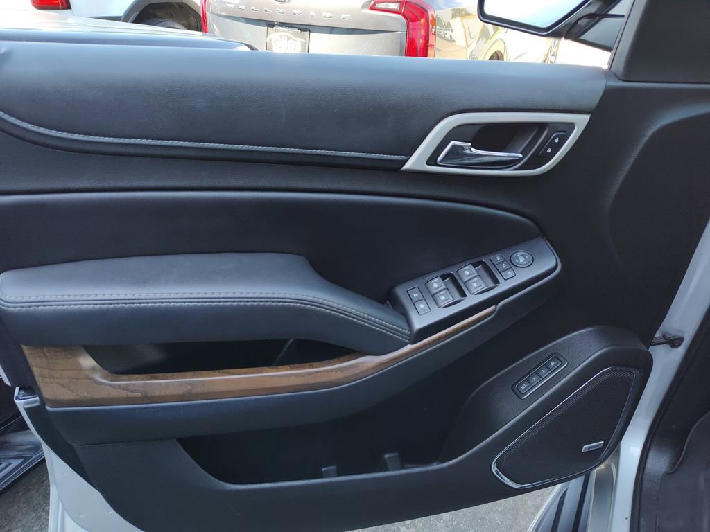 Used 2018 GMC Yukon Denali image 15