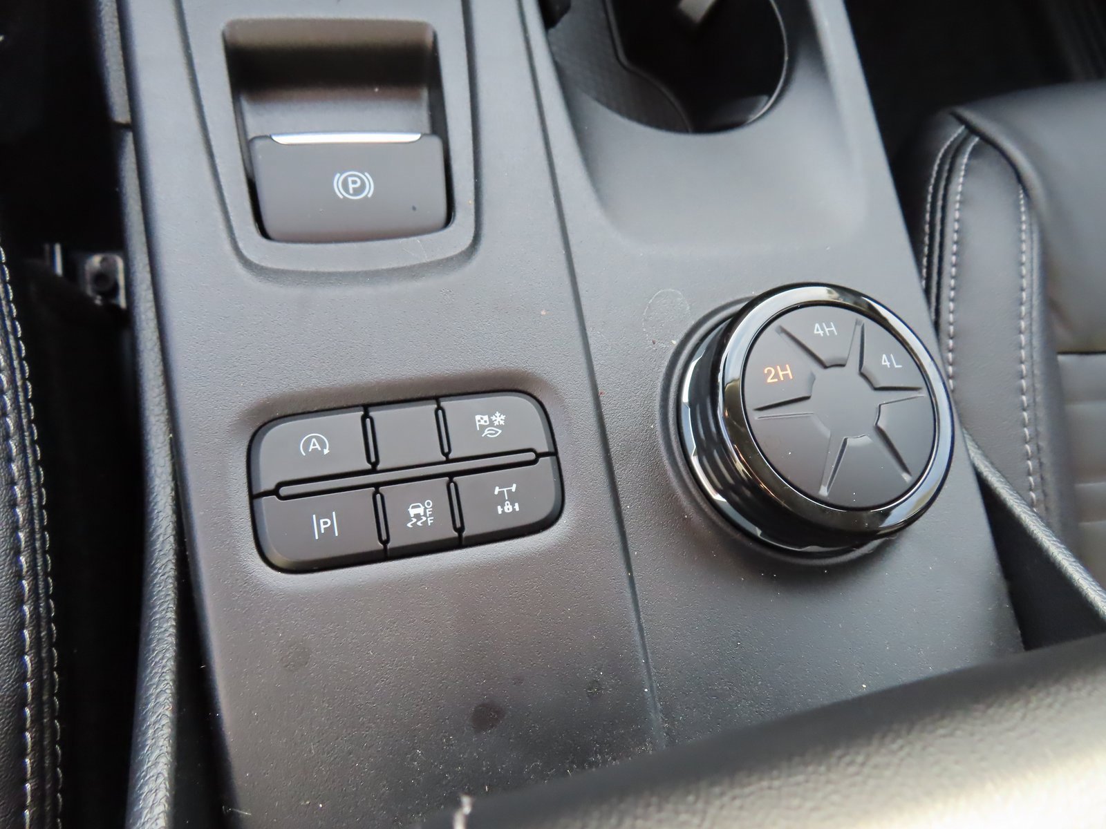 New 2025 Ford Ranger Lariat w/ Trailer Tow Package image 14