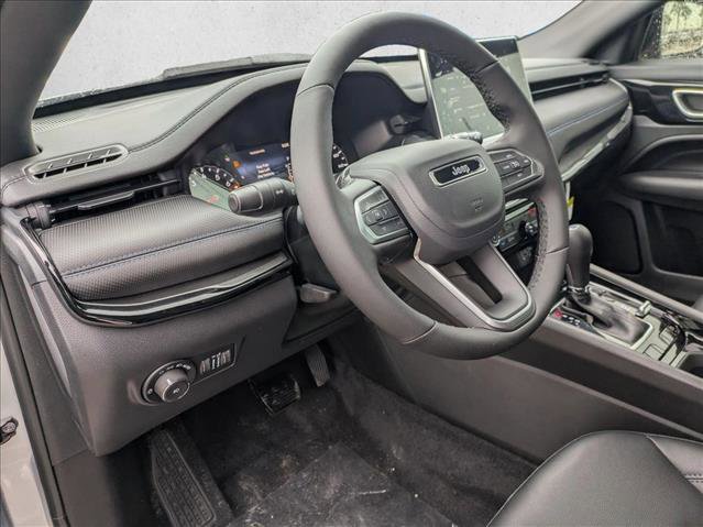 New 2026 Jeep Compass Latitude image 9