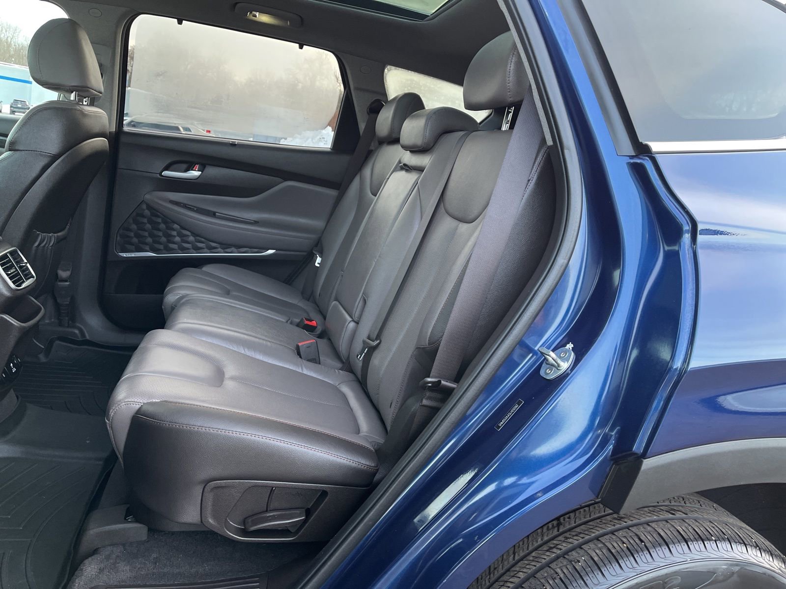 Used 2020 Hyundai Santa Fe Limited image 9