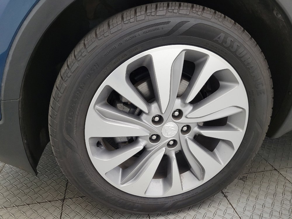 Used 2020 Buick Encore Preferred image 31