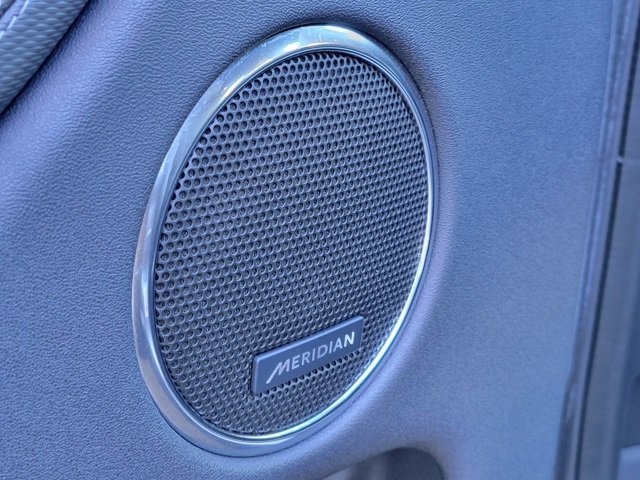 Used 2025 Land Rover Discovery Sport Dynamic SE image 28