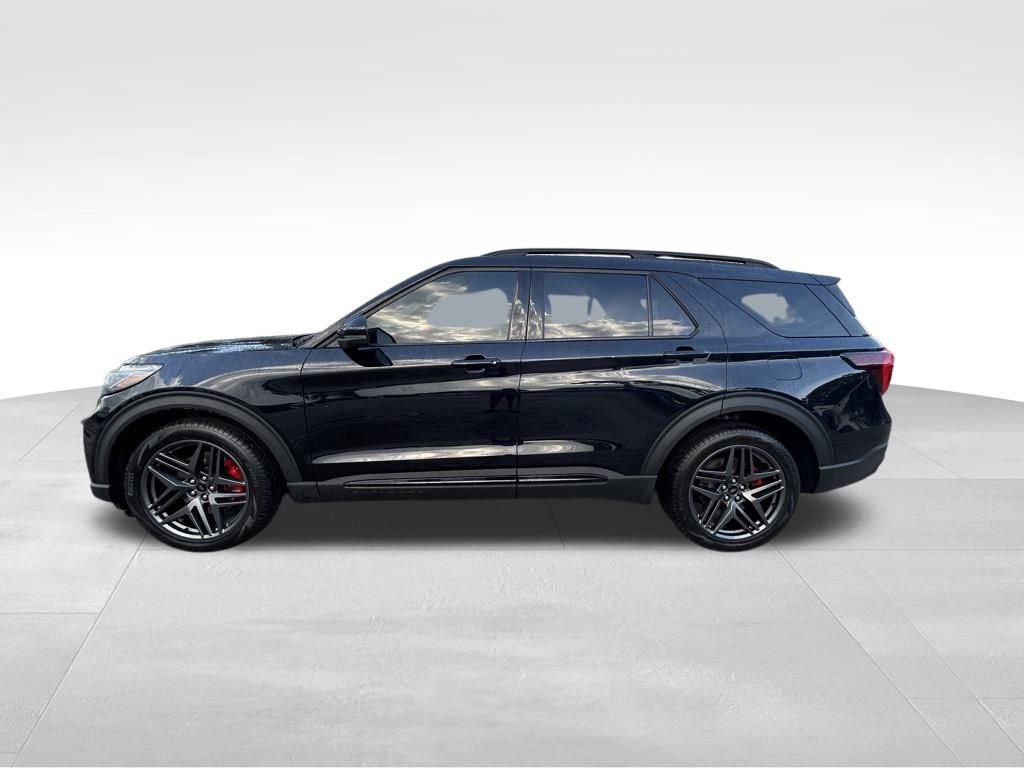 Used 2025 Ford Explorer ST image 8