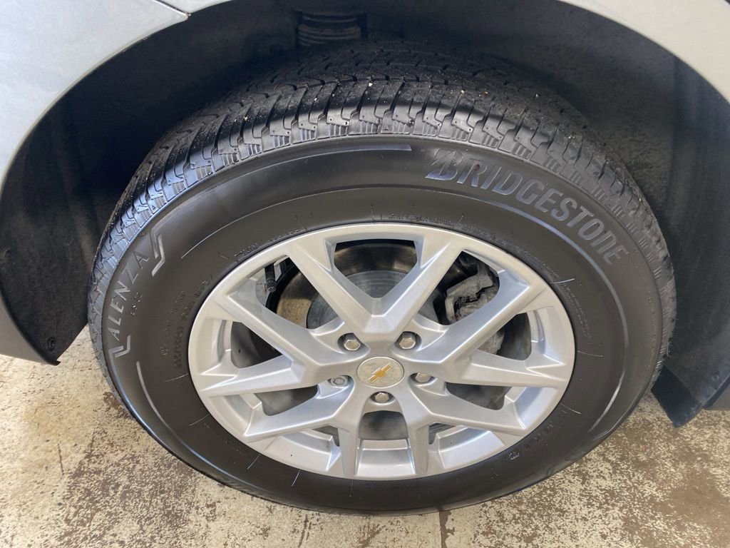 Used 2024 Chevrolet Equinox LT w/ LPO, Floor Liner Package image 10