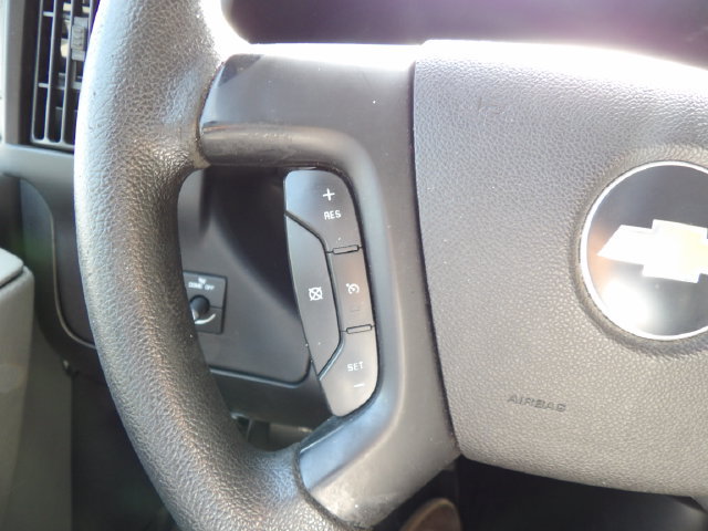 Used 2010 Chevrolet Express 2500 Extended w/ Preferred Equipment Group RWD image 19