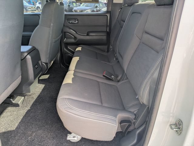Used 2024 Nissan Frontier SV w/ Technology Package RWD image 25
