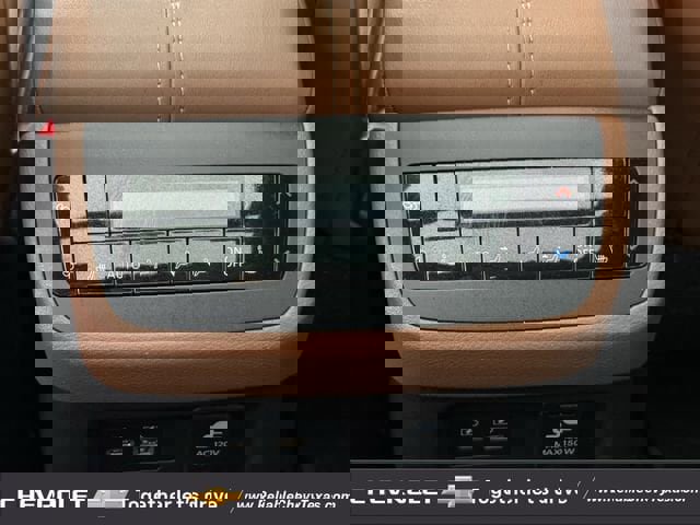 Used 2022 Nissan Pathfinder Platinum w/ Cargo Package FWD image 37