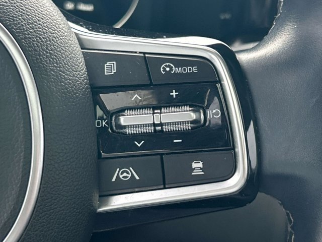 Used 2023 Kia Sorento SX AWD/4WD image 33