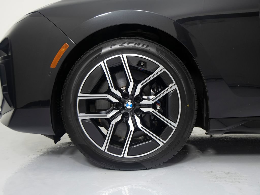 Used 2023 BMW 760i xDrive AWD/4WD image 11