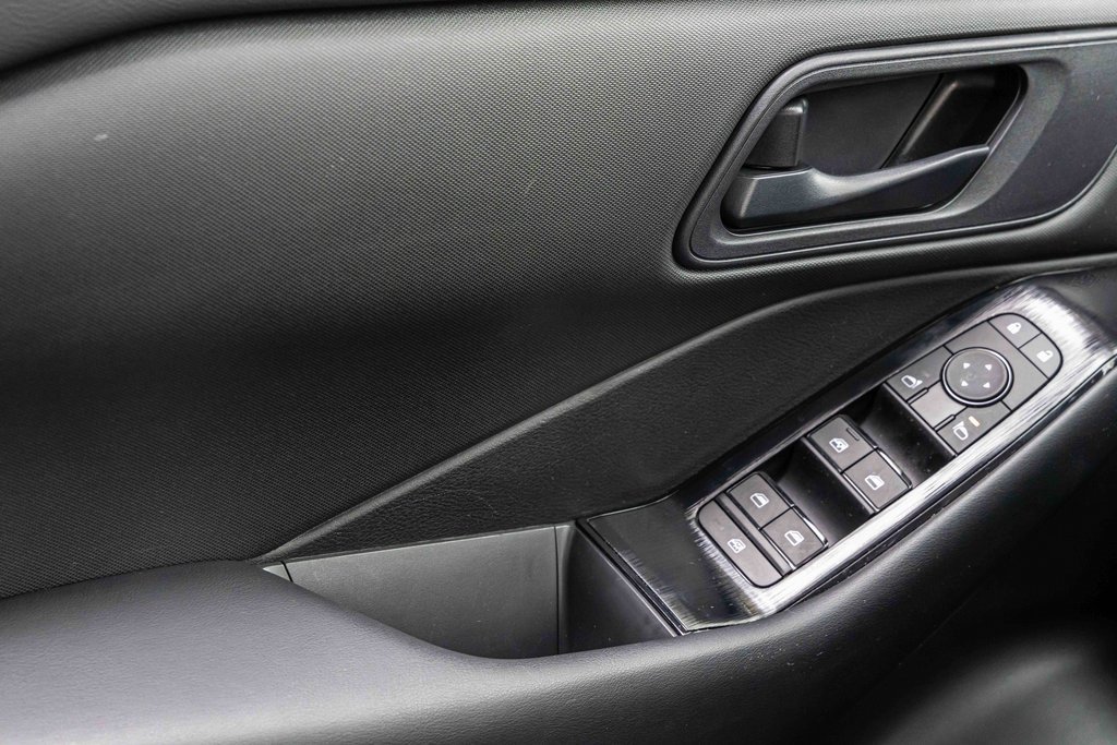 Certified 2024 Nissan Rogue S image 15