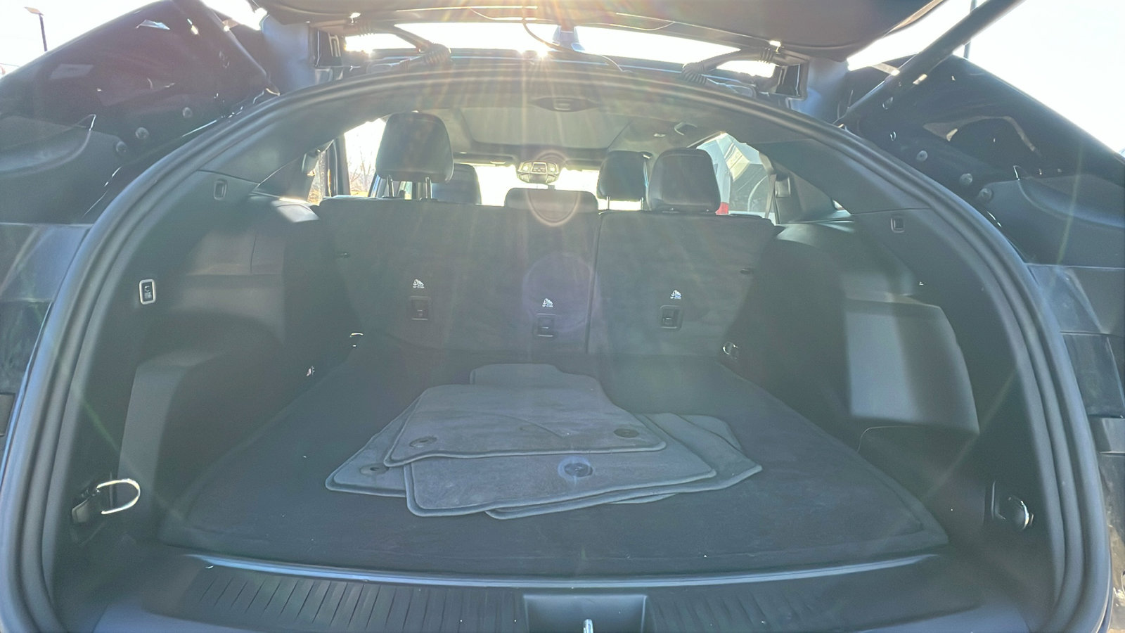 Used 2024 Jeep Wagoneer Launch Edition image 13